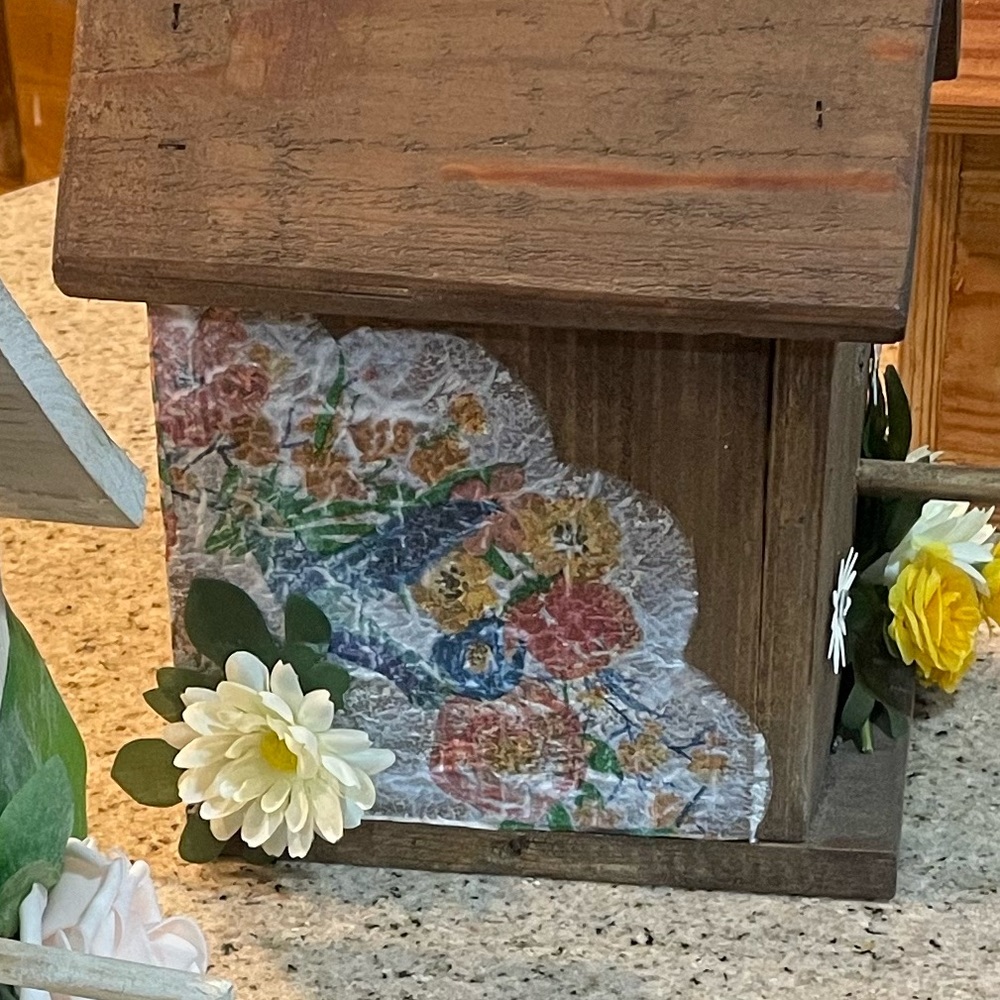 Handmade birdhouse - Picture 4 of 4